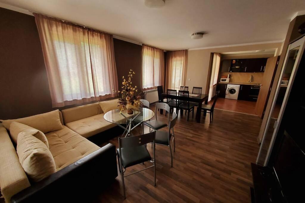 Villa Двете Къщи В Планината Beli Osŭm Esterno foto
