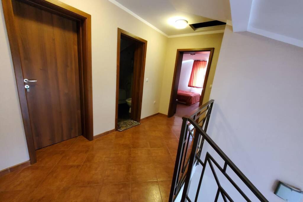 Villa Двете Къщи В Планината Beli Osŭm Esterno foto