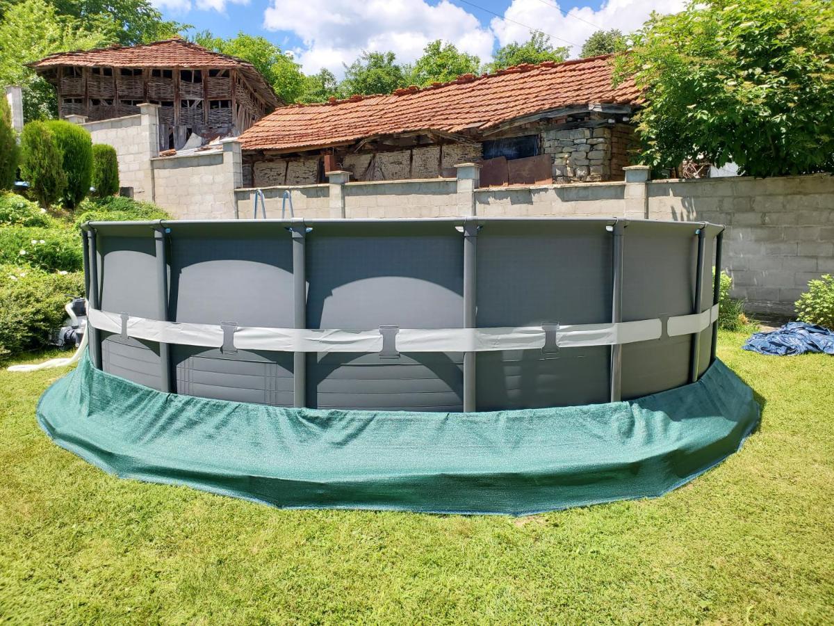 Villa Двете Къщи В Планината Beli Osŭm Esterno foto
